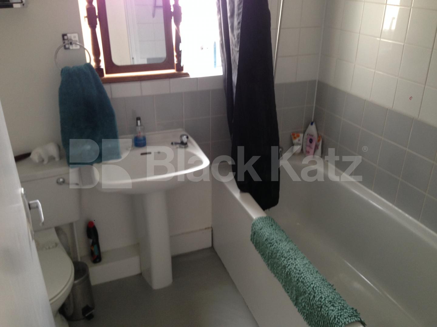 			New Instruction, 2 Bedroom, 1 bath, 1 reception Flat			 Elwood Street , Highbury